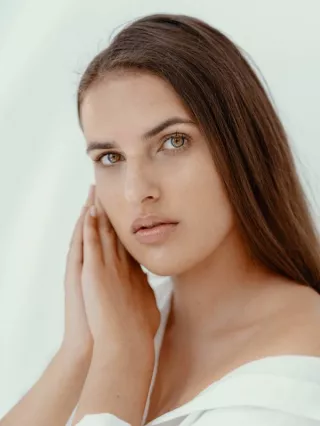Hostess Alina W.